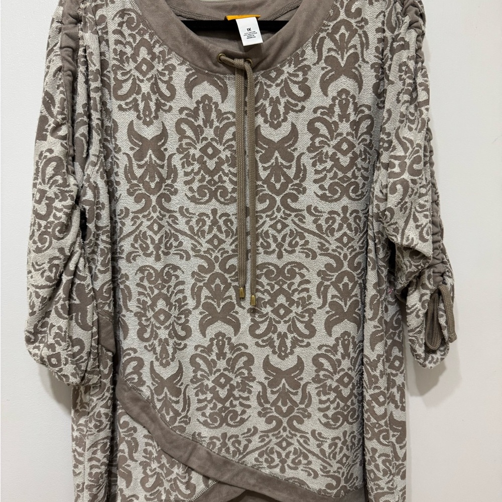 Chico's Taupe Patterned Top